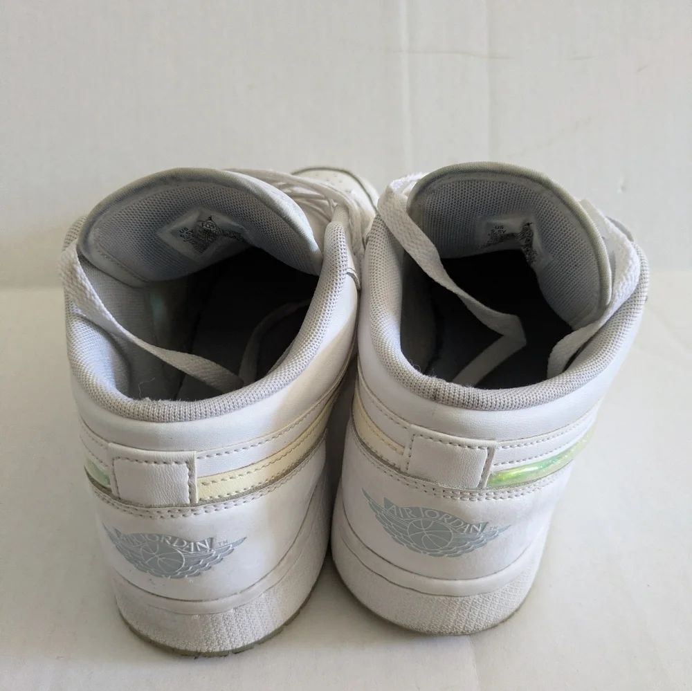 Nike Air Jordan’s W/ Glitter Swoosh. Youth 6.5